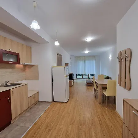 2- South With Terrace Apartment
